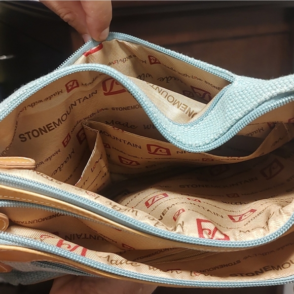 STONE MOUNTAIN SEA GREENISH BLUE CANVAS W/ TAN TRIM SHOULDER BAG & WALLET - Picture 4 of 16